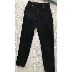 VINTAGE LEVI’S 550 JEANS